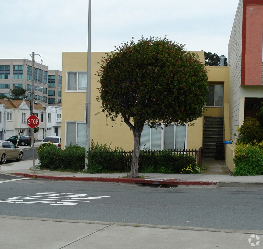 Foto principal - 498 Westlake Ave
