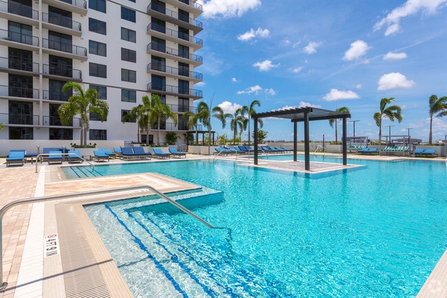 Building Photo - The Palma at Downtown Doral