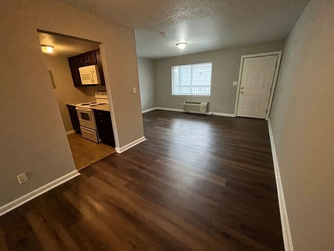 Photo - 411 Iowa Ave Apartment