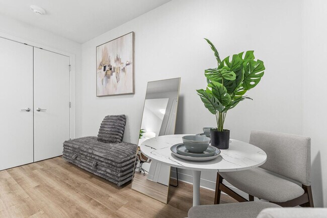 Foto del edificio - 280 Western Ave