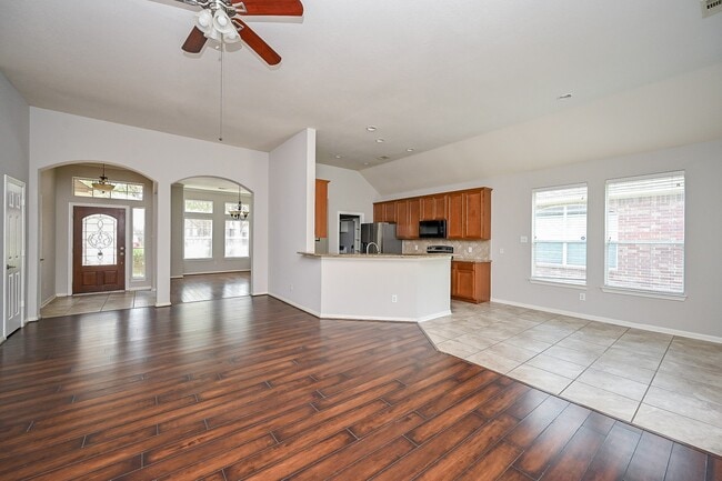 Foto del edificio - 7006 Kendall Lake Ct