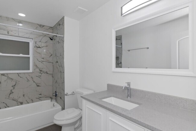 Building Photo - WELCOME HOME!