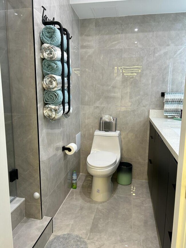 Foto del edificio - 2501 S Ocean Dr