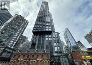 Building Photo - 8-4608 Wellesley St W