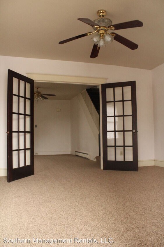 Foto principal - 3 br, 1 bath House - 759 West Locust St