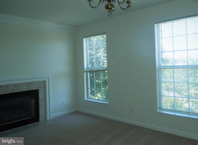 Building Photo - 21885 Elkins Terrace
