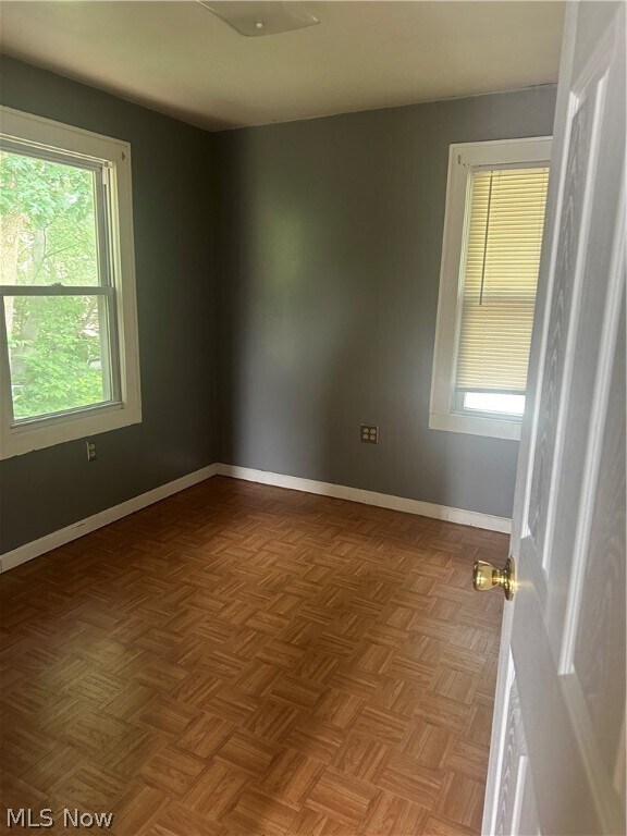 Foto del edificio - 923 Ada St