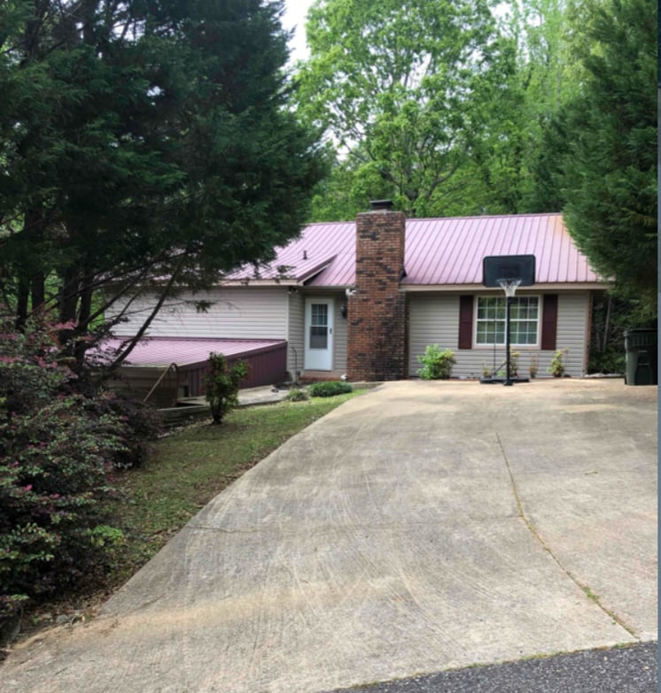 Primary Photo - 4241 Springhill Dr