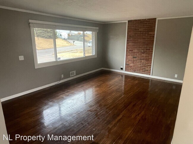 Building Photo - 3 br, 2 bath House - 3425 S 77th Street