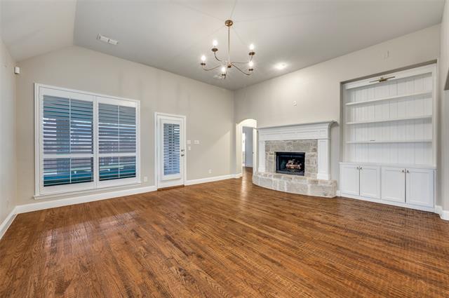 Foto del edificio - 1200 Skyflower Ln