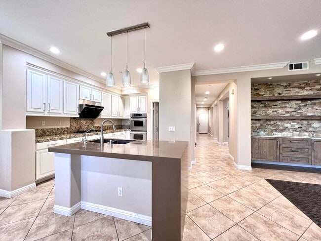 Building Photo - 17195 Coriander Ct