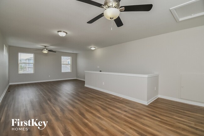 Building Photo - 9354 Timberlake Loop