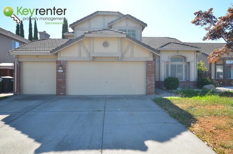 Foto principal - 9033 Chantal Way