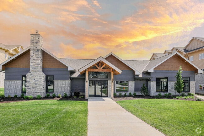 The Creek Clubhouse - The Creek Apartments