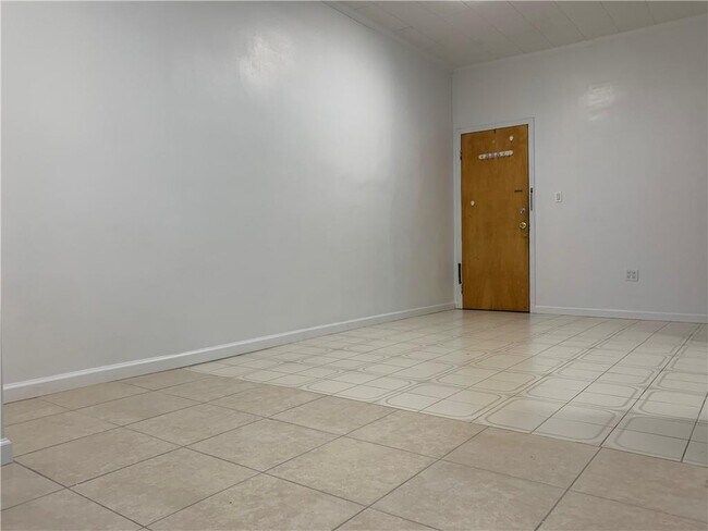 Foto del edificio - 1817 77th St