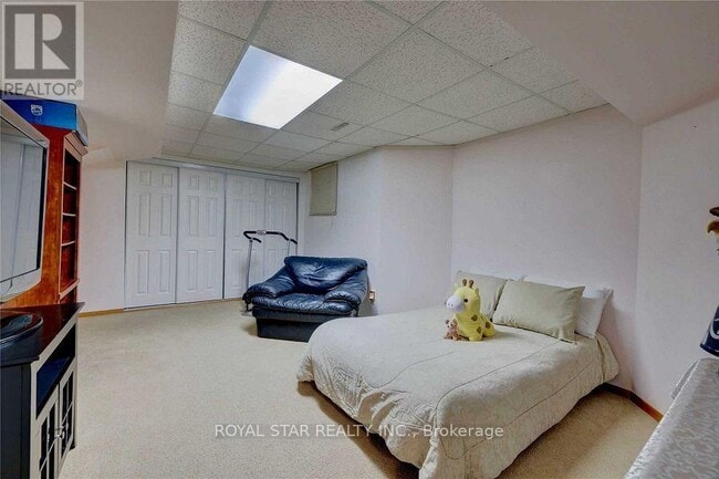 Building Photo - 5223 Tagish Ct