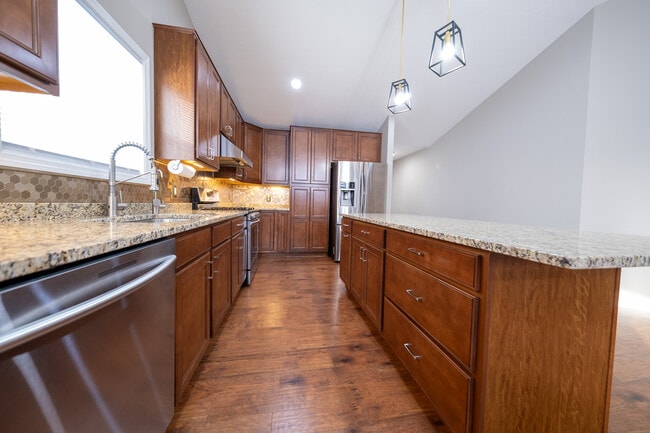 Foto del edificio - 20904 Greenwood Ct