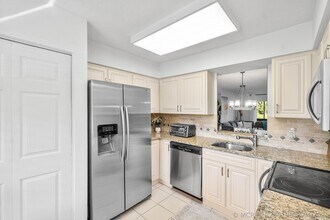 Building Photo - 7321 Amberly Ln