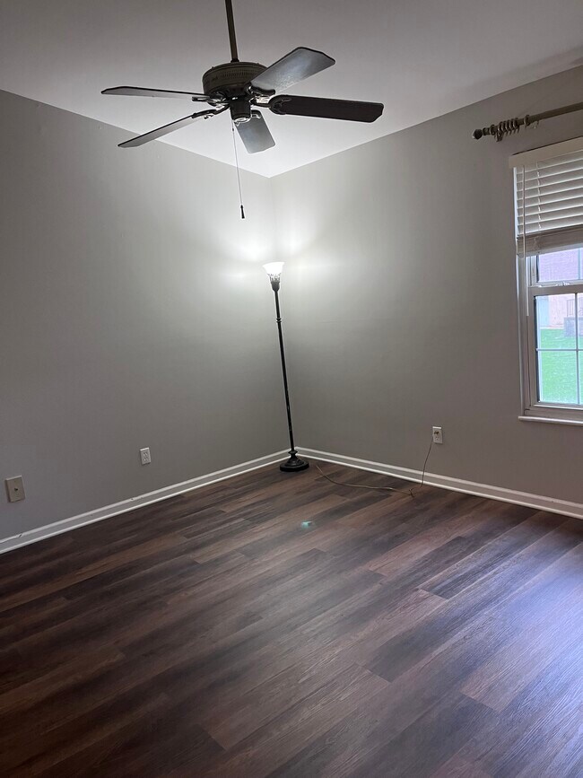 Foto del edificio - 7504 Triwoods Drive