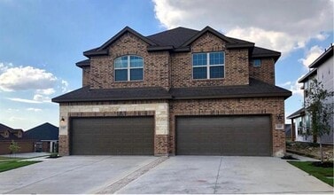 Building Photo - 1007 Sierra Vista Ct