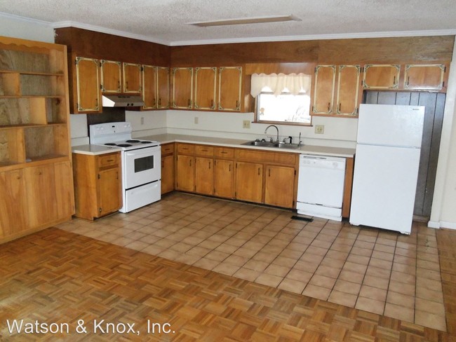 Building Photo - 3 br, 2 bath House - 3483 Greenbrier Road