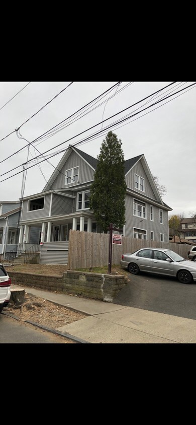 Primary Photo - 236 Salem St