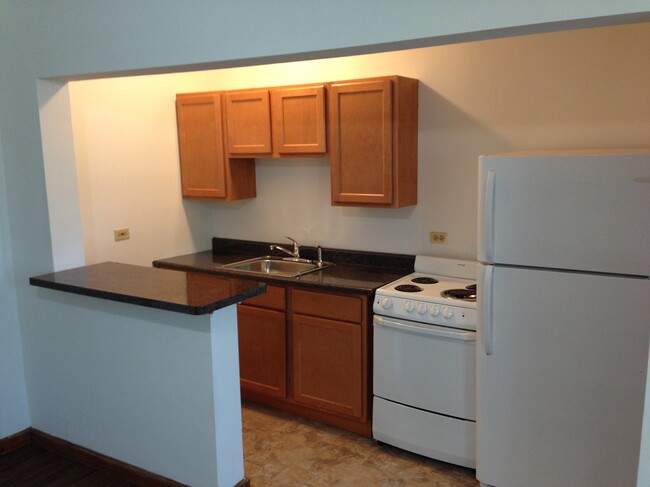 Foto del edificio - 6726 N Glenwood Ave