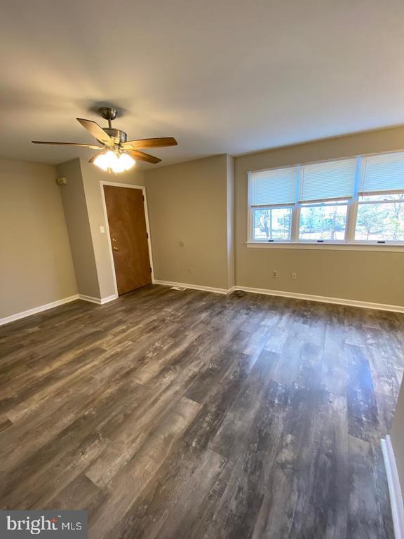 Foto principal - 478 E Main St