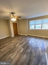 Building Photo - 478 E Main St