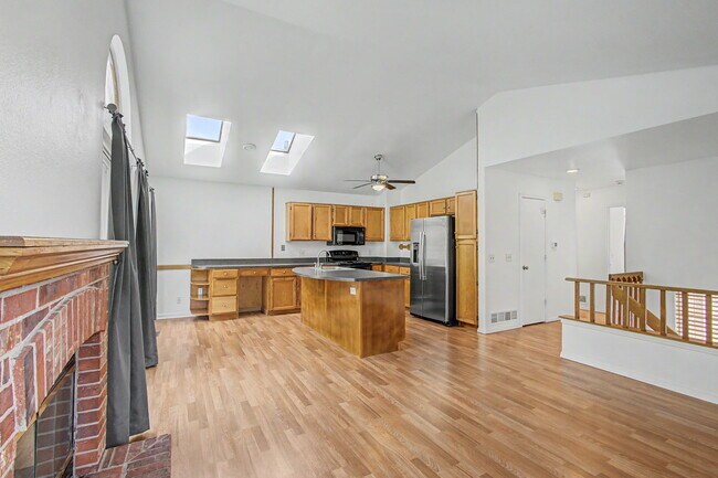 Foto del edificio - 3731 Shefield Dr
