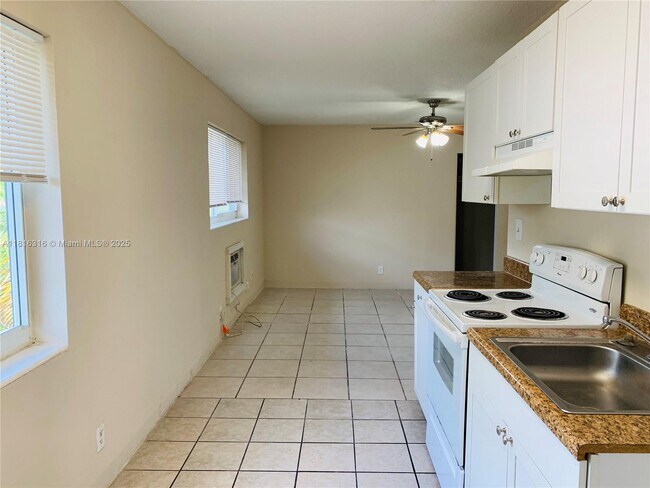 Foto del edificio - 3049 NW 9th Ave