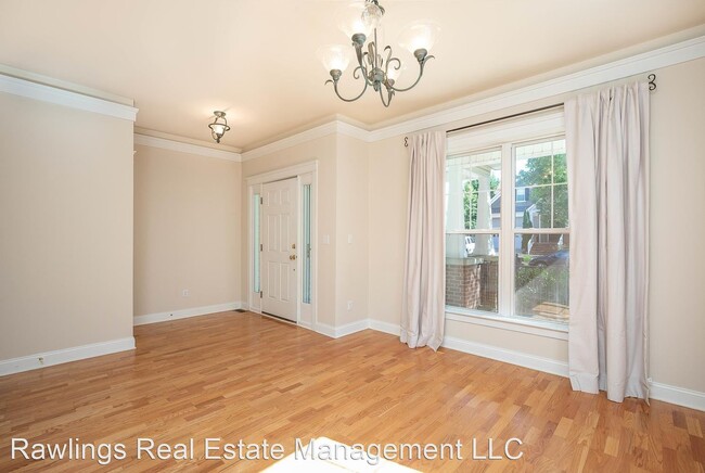Building Photo - 4 br, 2.5 bath House - 1506 Kentmere Lane