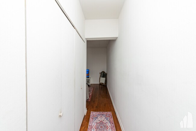 Foto del edificio - 3024 N Halsted St
