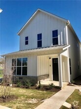 Building Photo - 2624 Metcalfe Rd