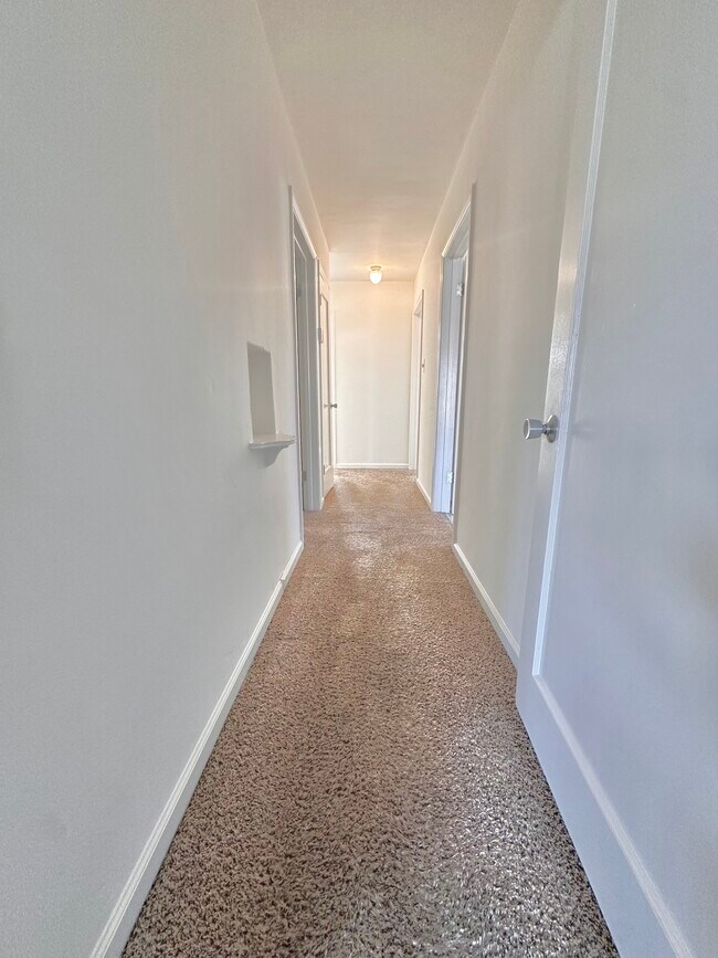 Foto del edificio - 82 E Rosemary Ln