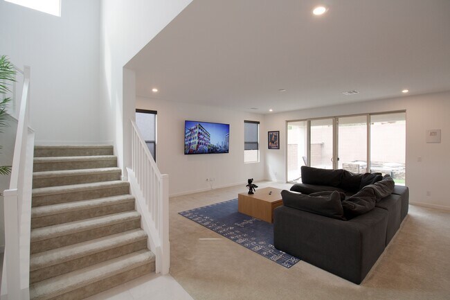 Foto del edificio - 1732 Rock Ridge Pl
