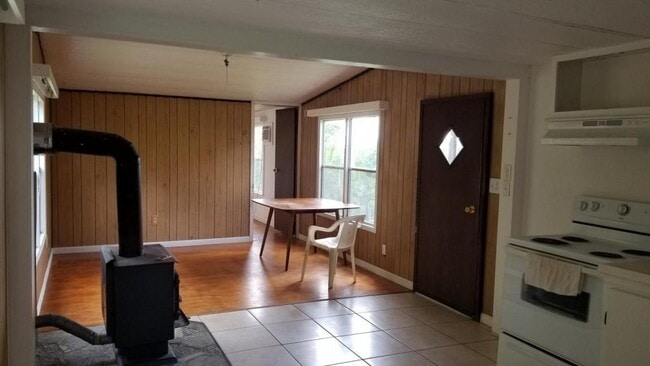 Building Photo - 398 Spicewood Trail