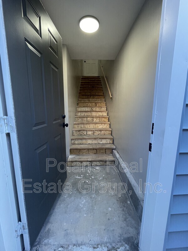 Building Photo - 1776 E Brookside Ave
