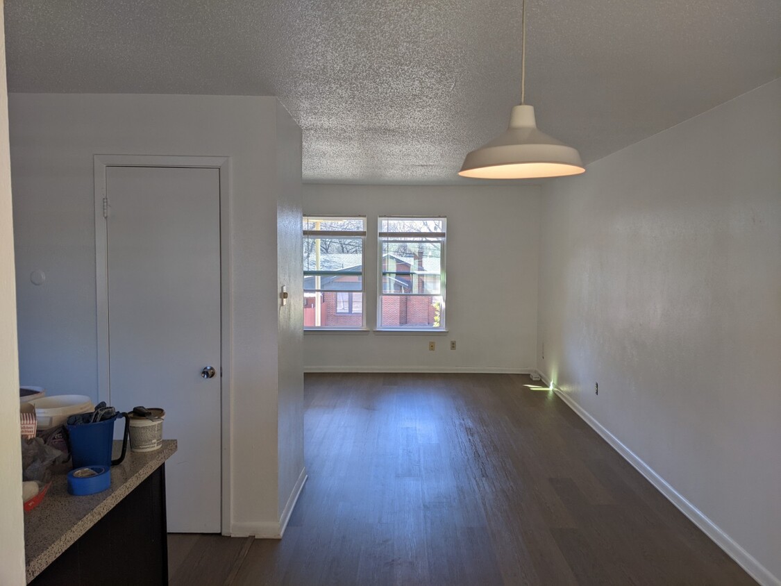 Primary Photo - 2607 N Ayers Ave