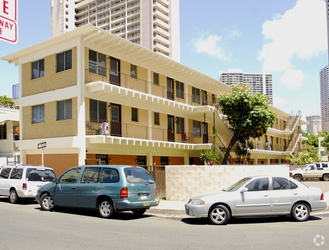 Building - Hale Kahakai Apartments