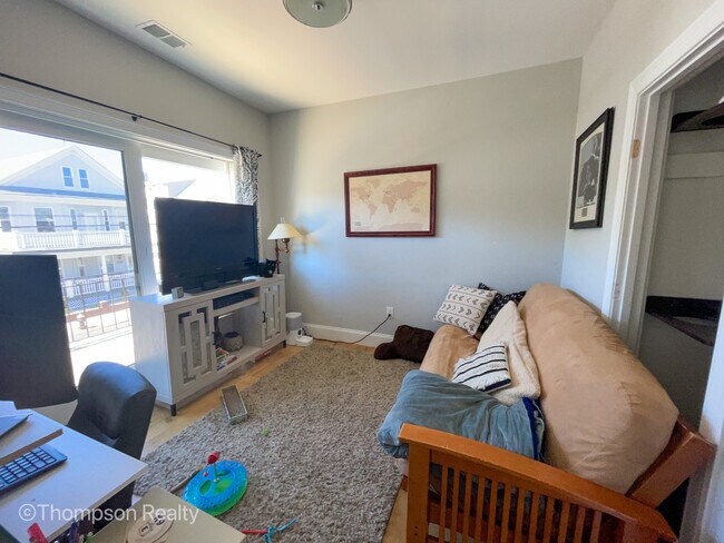 Bedroom 1 - 1114 Saratoga St
