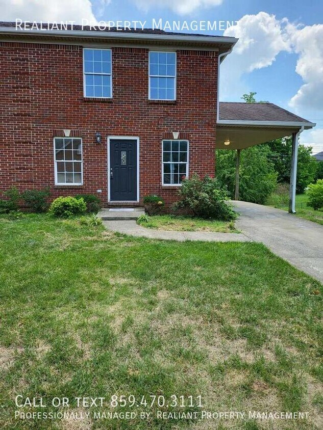 Photo - 223 Tanbark Drive-