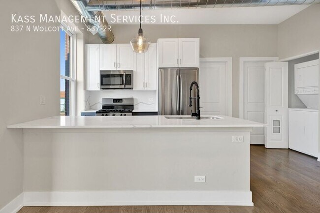 Foto del edificio - 837 N Wolcott Ave