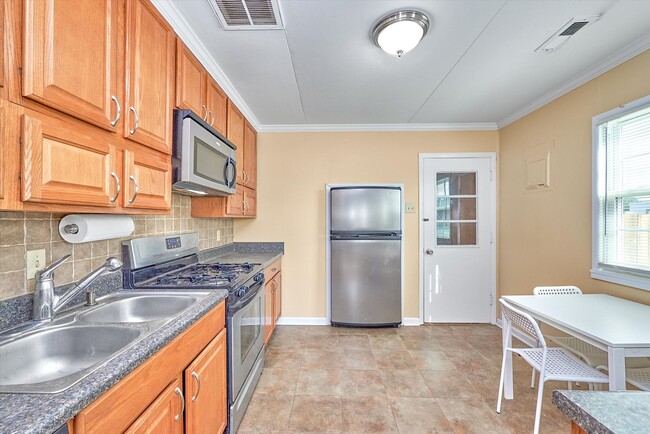 Foto del edificio - 3 Bedroom ranch in Hampton VA!