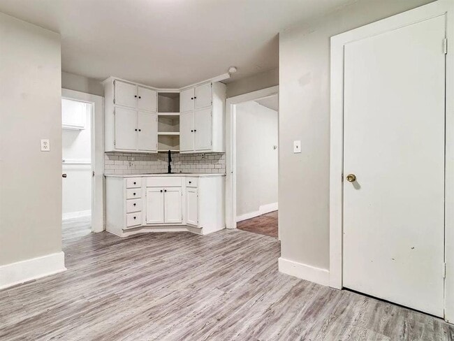 Building Photo - 1740 NW 11th St