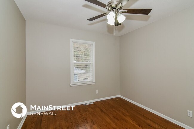 Foto del edificio - 9302 Fairwood Dr