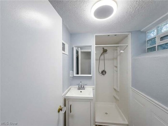 Building Photo - 18715 Libby Rd