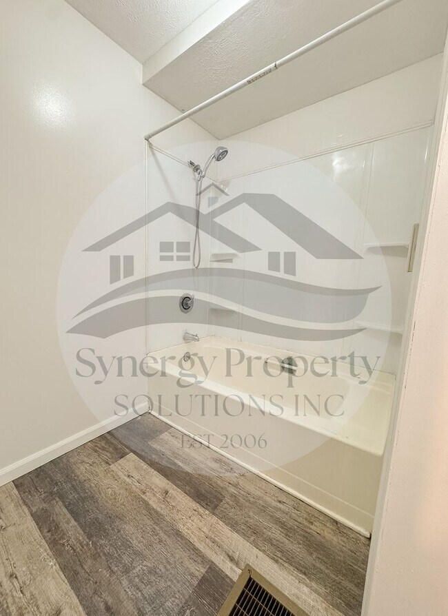 Foto del edificio - Large Mansfield Home