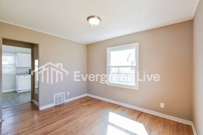 Building Photo - 2746 N 58th BLVD