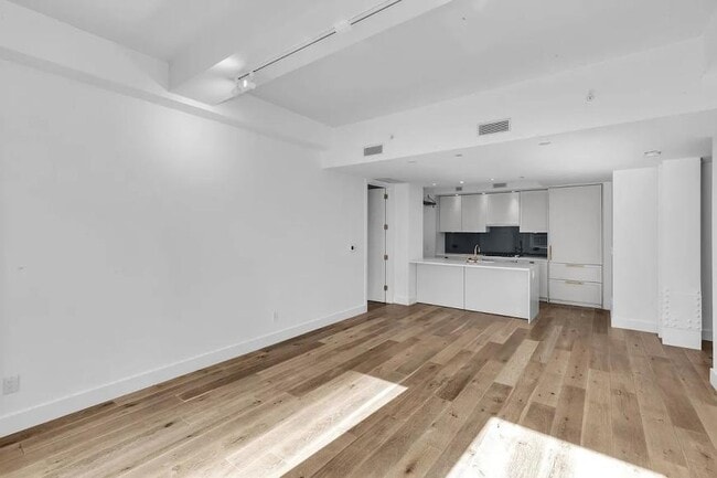 Building Photo - 2 bedroom in New York NY 10013
